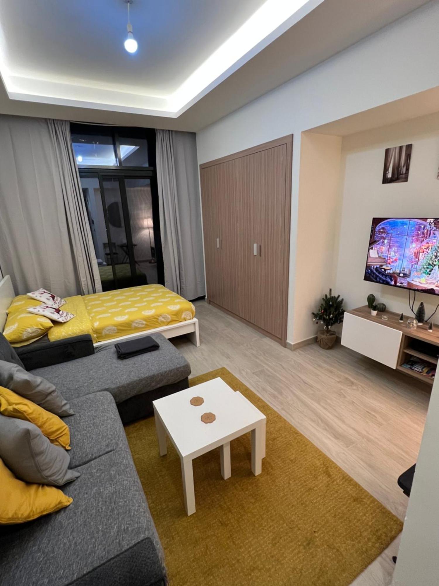 Modern Studio Center Of ดูไบ ภายนอก รูปภาพ